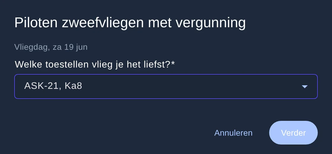 Ik kom bij Piloten zweefvliegen met vergunning: het venster met de vraag Welke toestellen vlieg je het liefst?, ASK-21 en Ka8 gekozen, en de knoppen Annuleren en Verder